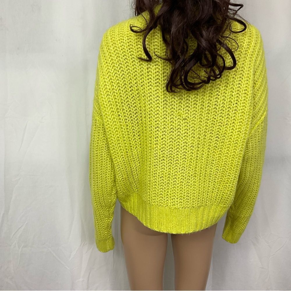 American Eagle Outfitters neon lime  yellow chunky knit sweater S - Picture 4 of 8